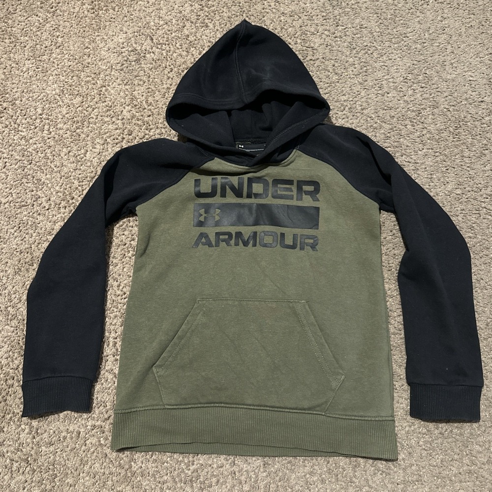 Under Armour Boys Hoodie Jacket Black Green Size 7 Front Pocket
